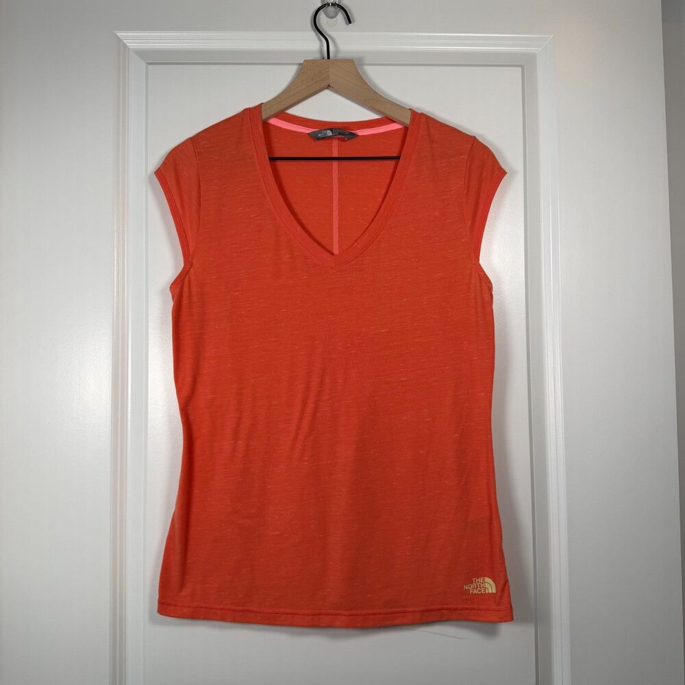 The North Face Women's Medium Coral V-Neck Short Sleeve Performance Athletic Top